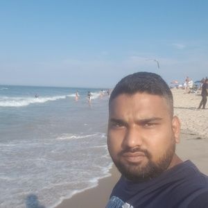 Meet your Posher, Waleed